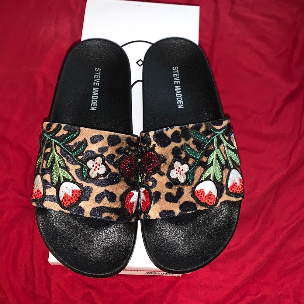 Steve Madden Slides